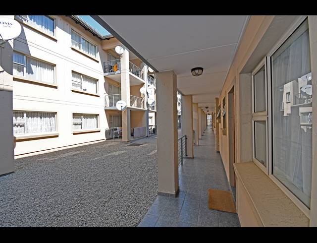 1 BEDROOM APARTMENT FOR SALE IN FERNDALE